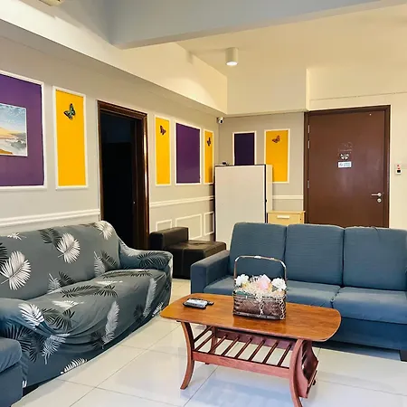 Regalia Spritz Empire Hostel Kuala Lumpur Exterior photo